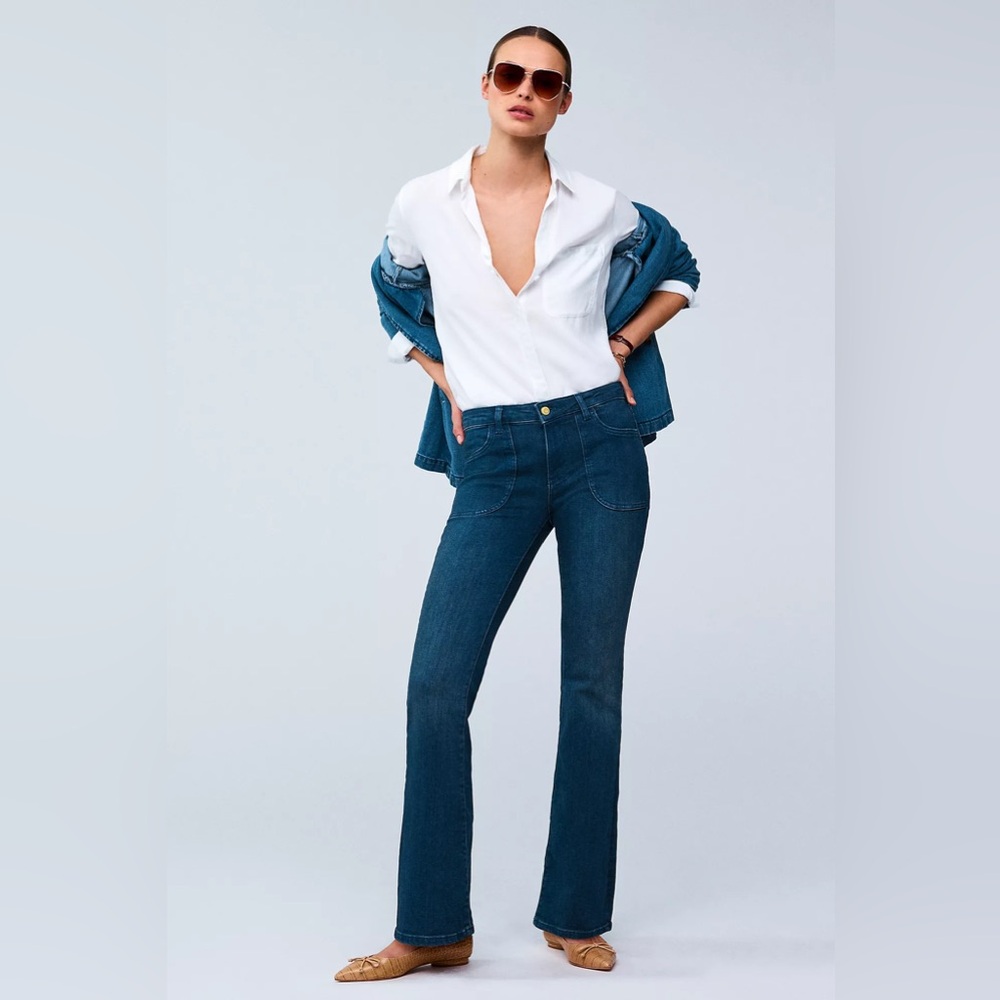 PILCRO Anthropologie The Icon Flare Jeans Patch Pockets Size 29